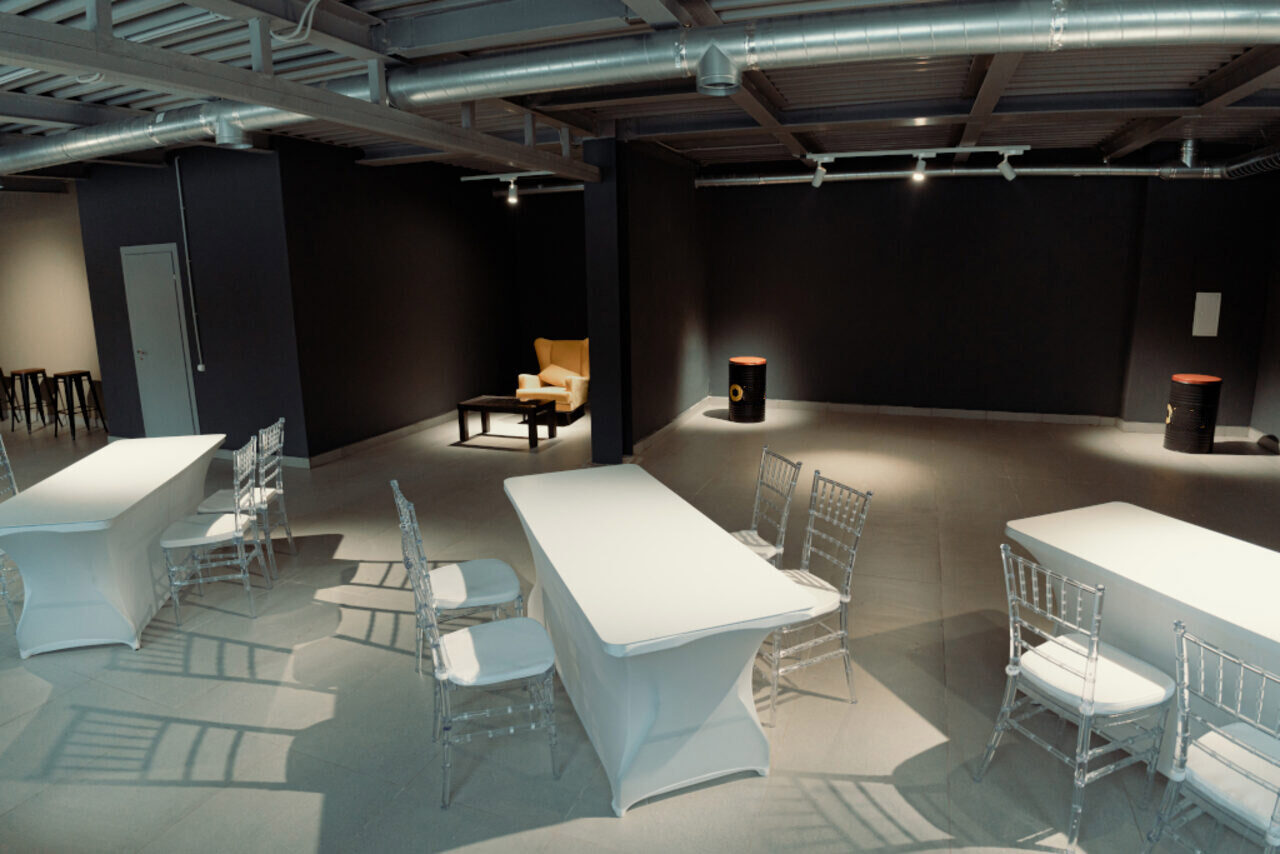 Арендовать ThePLACE (ЗэПЛЕЙС). Банкетный лофт