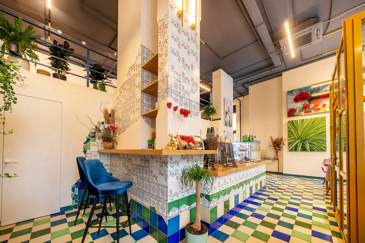 Арендовать Атмосферное пространство с цветами