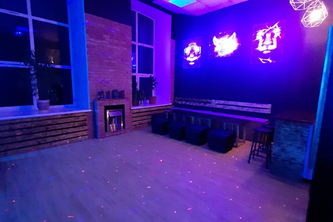 Арендовать Loft City Мини-лофт с камином