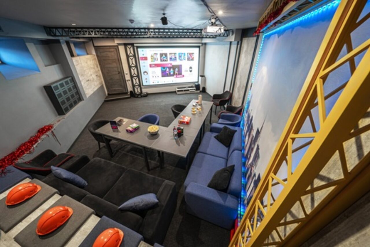 Арендовать Стильный зал в стиле Манхэттен 