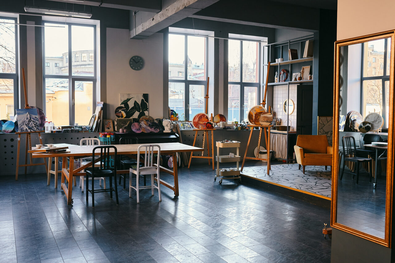 Арендовать Без рамок. Лофт для праздников и мастер-классов