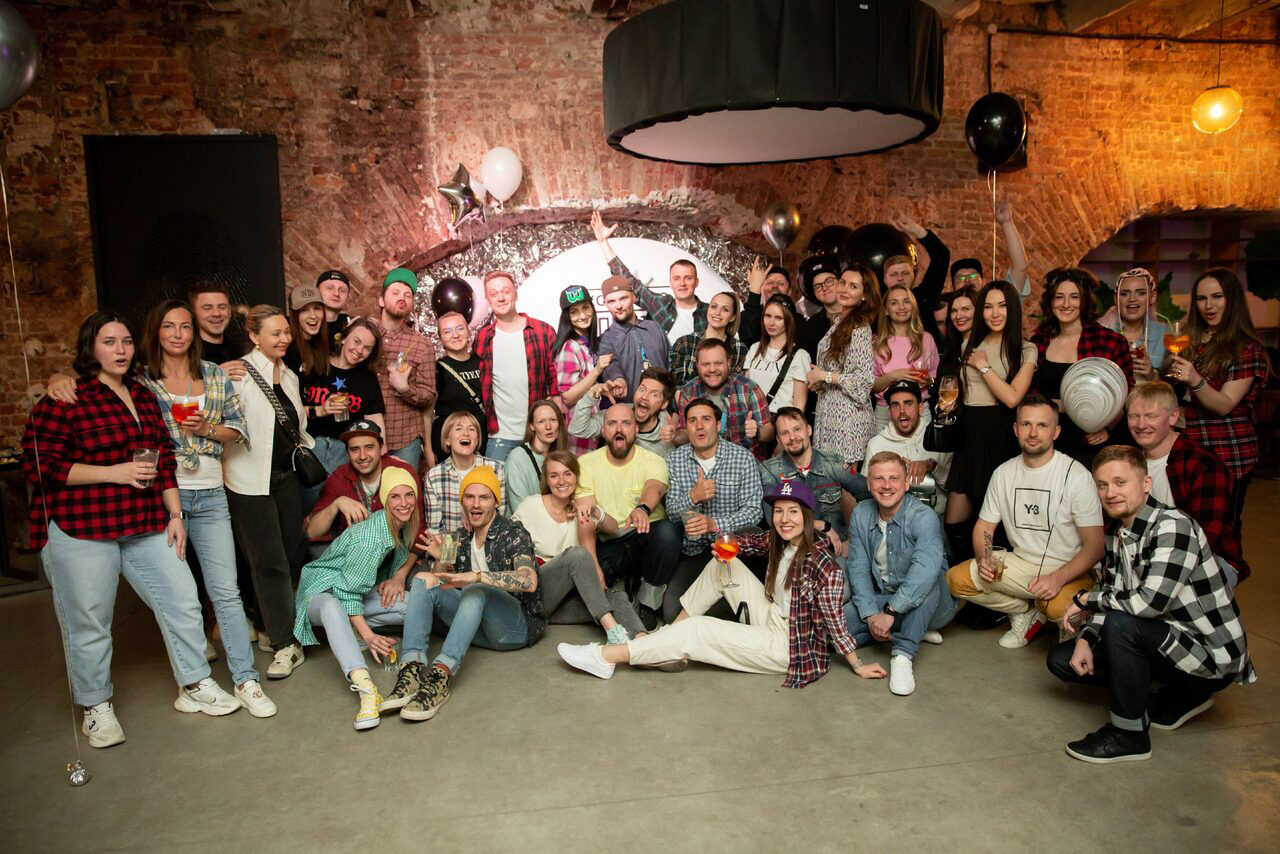 Арендовать БРУСНИЦЫН ЛОФТ. Большой лофт на берегу залива