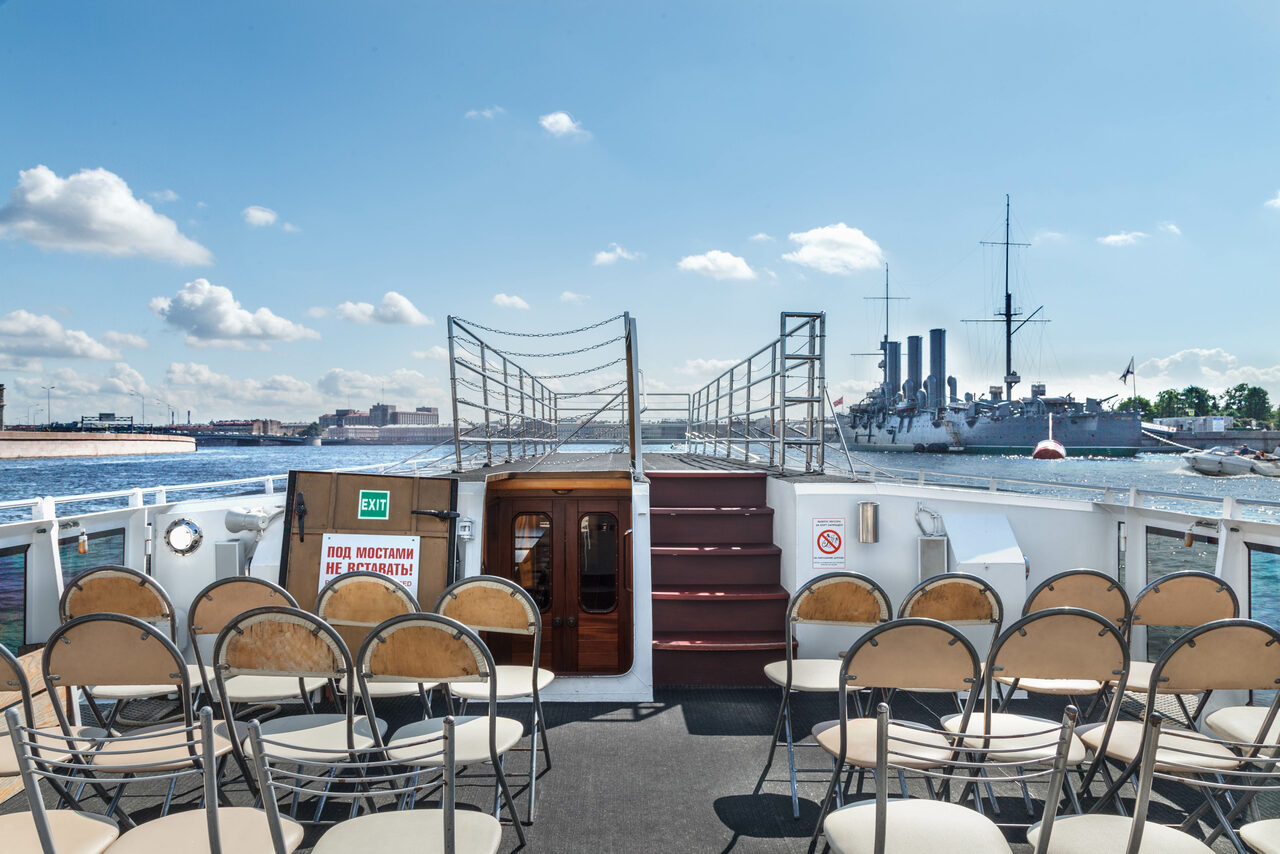 Арендовать Теплоход премиум класса