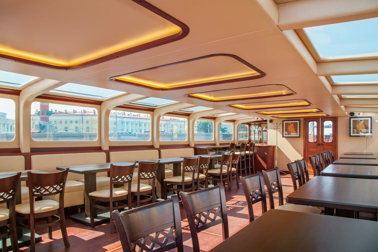 Арендовать Теплоход премиум класса