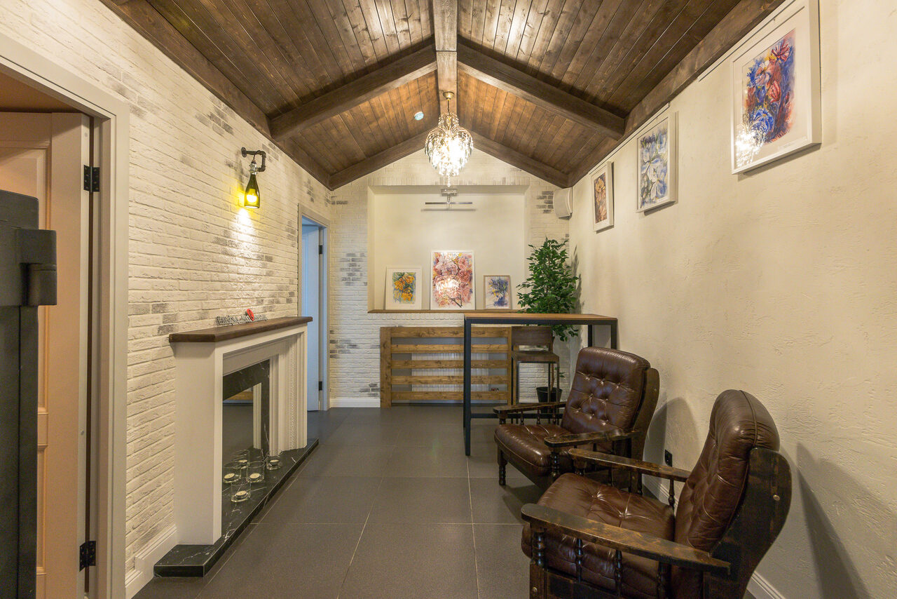 Арендовать Светлый лофт с большими окнами