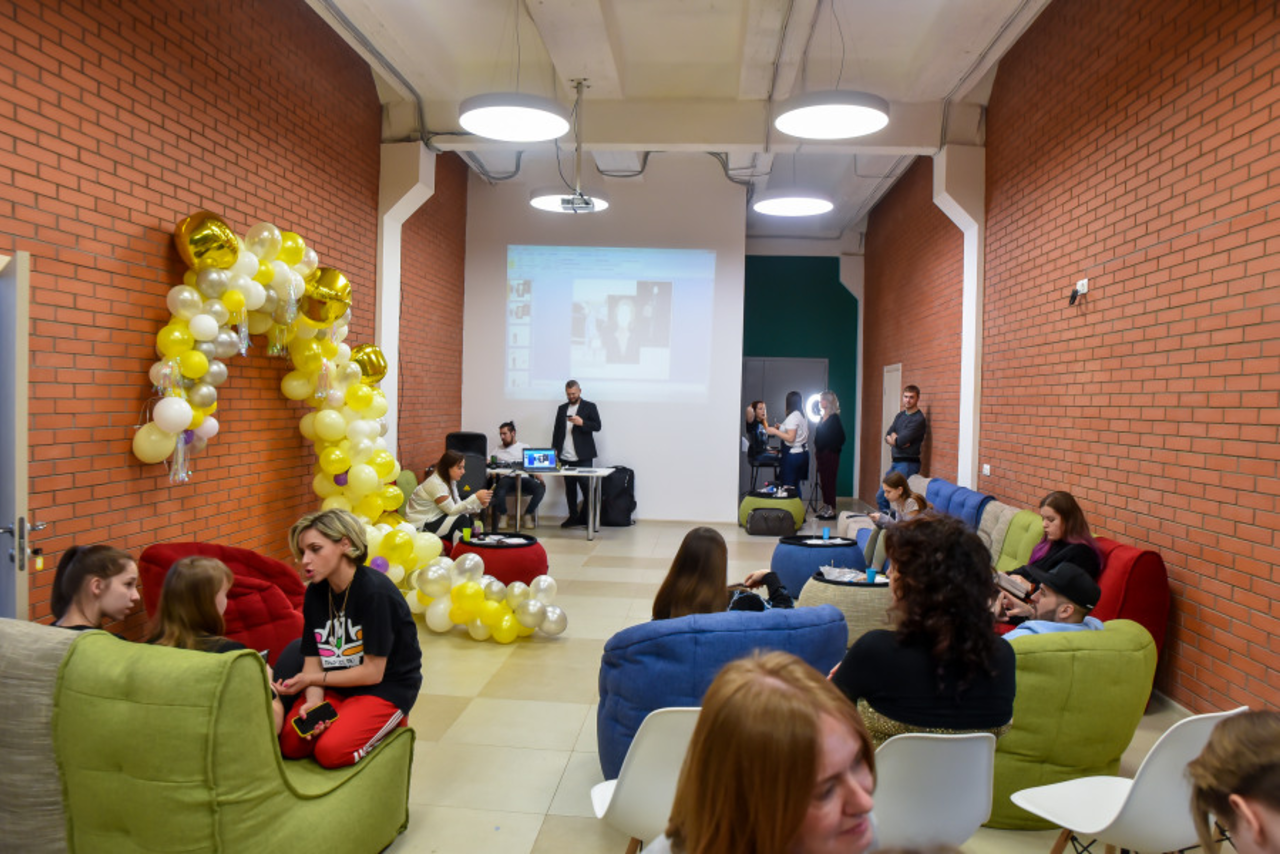 Арендовать Яркий лофт для детских мероприятий