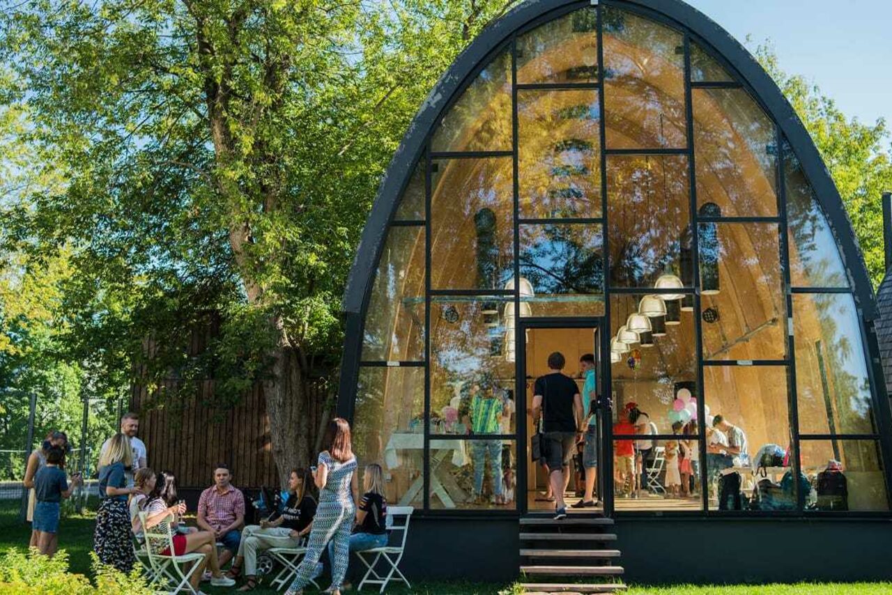 Арендовать Домик с панорамными окнами для детских мероприятий