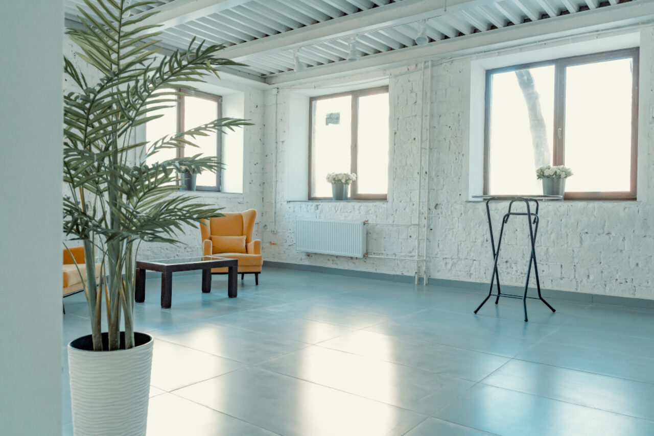 Арендовать ThePLACE. Белый лофт 120м² 