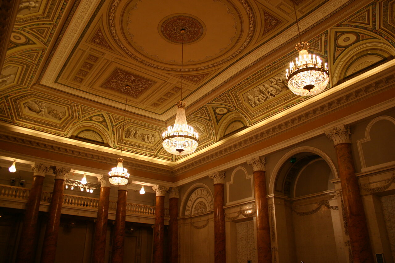 Арендовать Большой парадный зал в Бронзовом дворце А.А.Безбородко