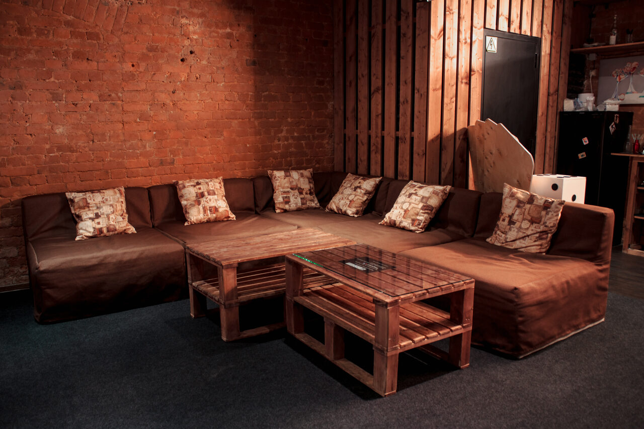 Арендовать Лофт с большим экраном 