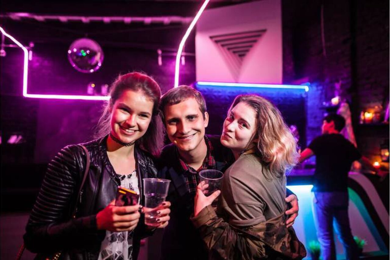 Арендовать Loftblackout. Эксклюзивный черный лофт с летней террасой