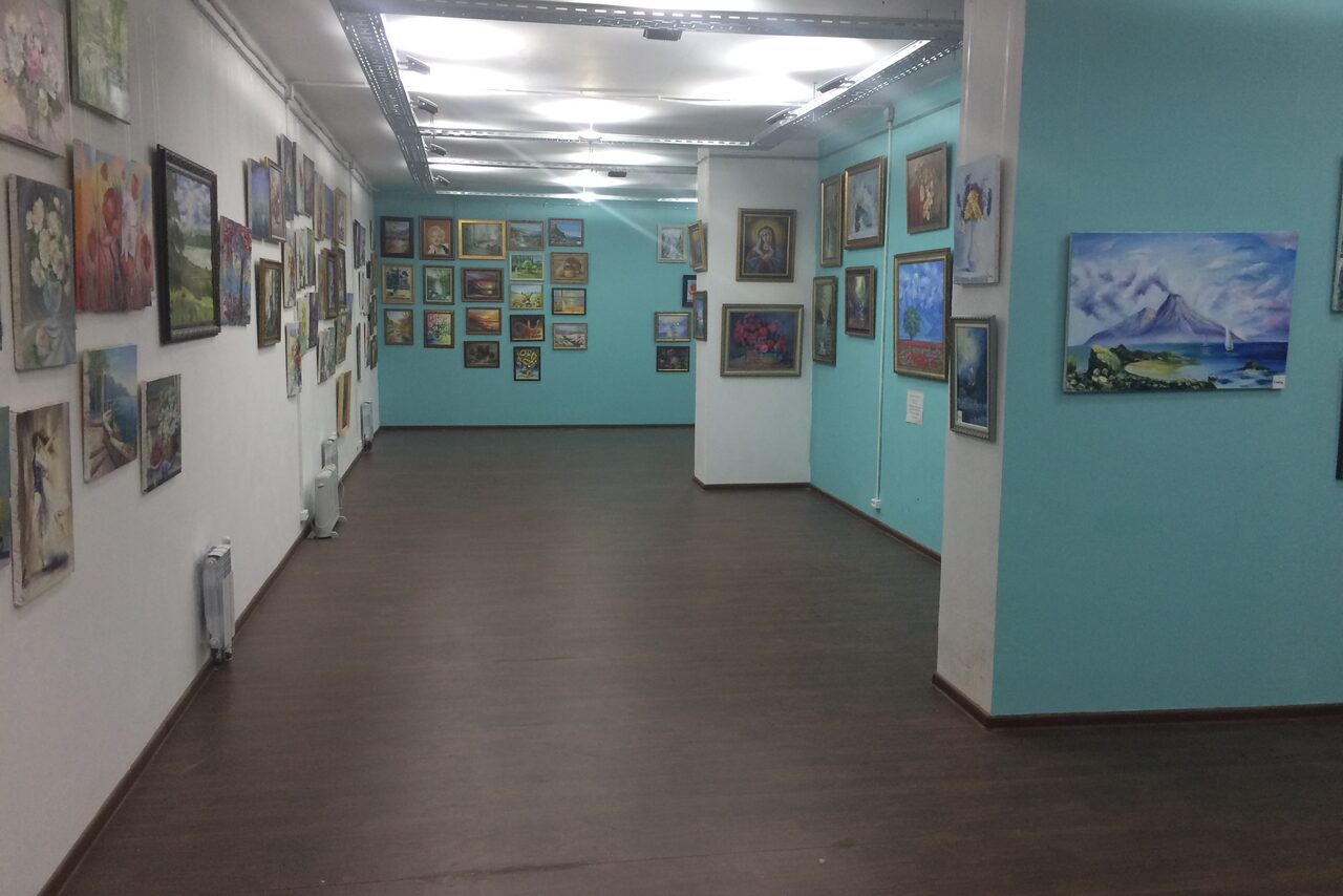 Арендовать Школа Креатива Лофт-картинная галерея 