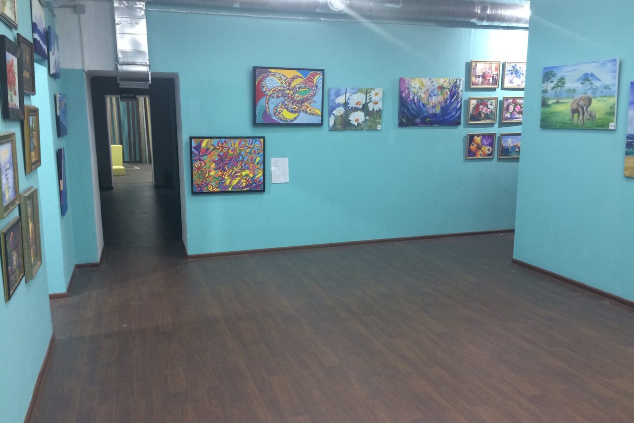 Арендовать Школа Креатива Лофт-картинная галерея 