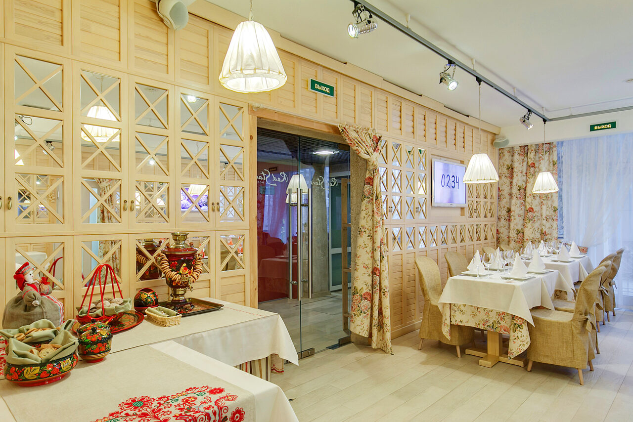Арендовать Red Stars Hotel