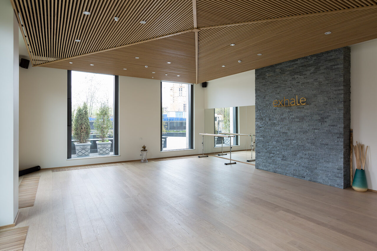 Арендовать Зал для занятий йогой