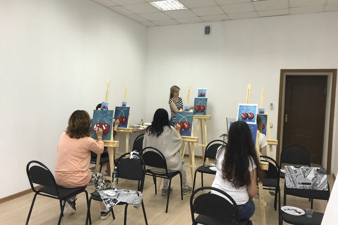 Арендовать Art in Style. Светлый зал