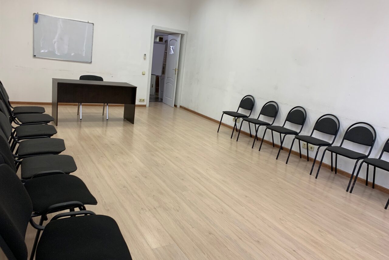 Арендовать Art in Style. Светлый зал