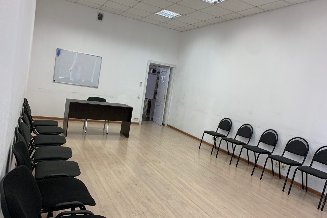 Арендовать Art in Style. Светлый зал