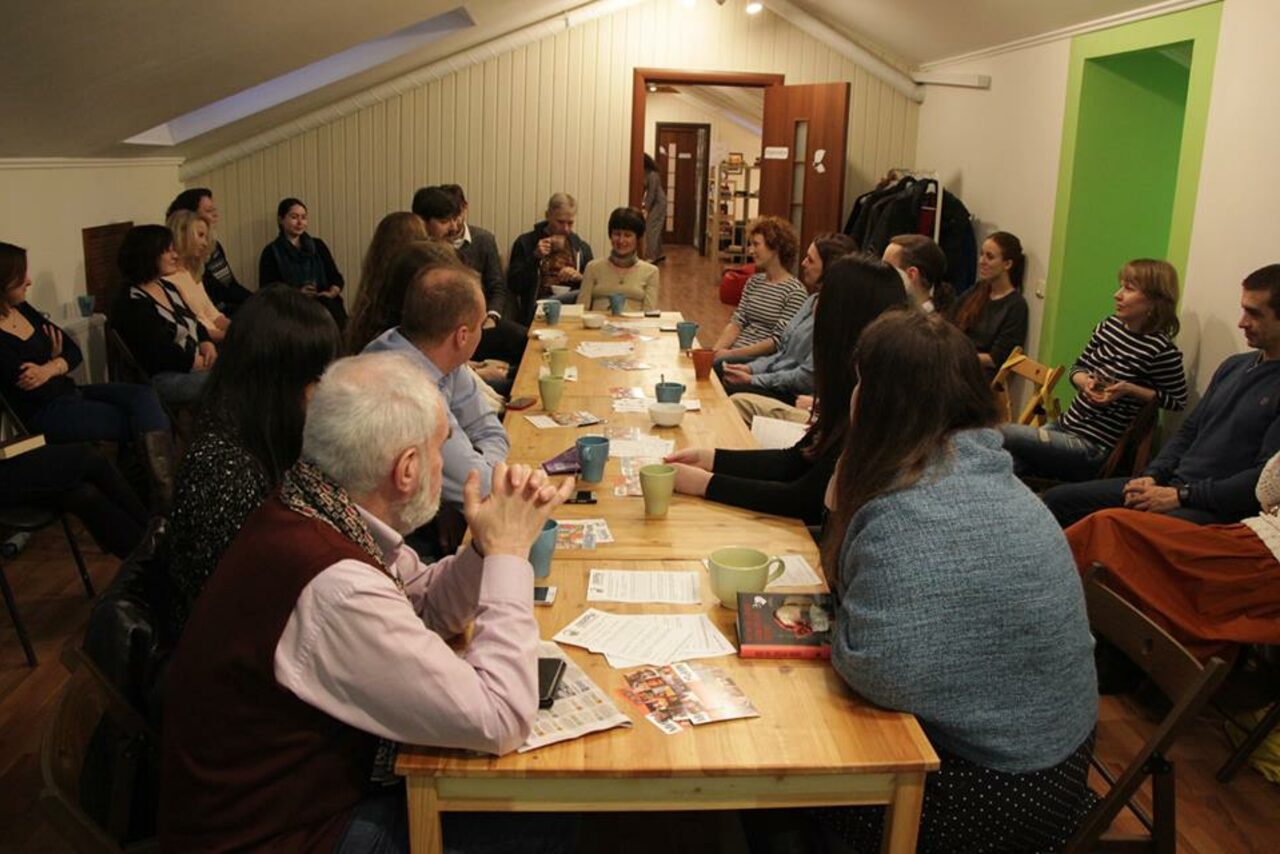 Арендовать Мини-лофт Белый Лист в мансарде