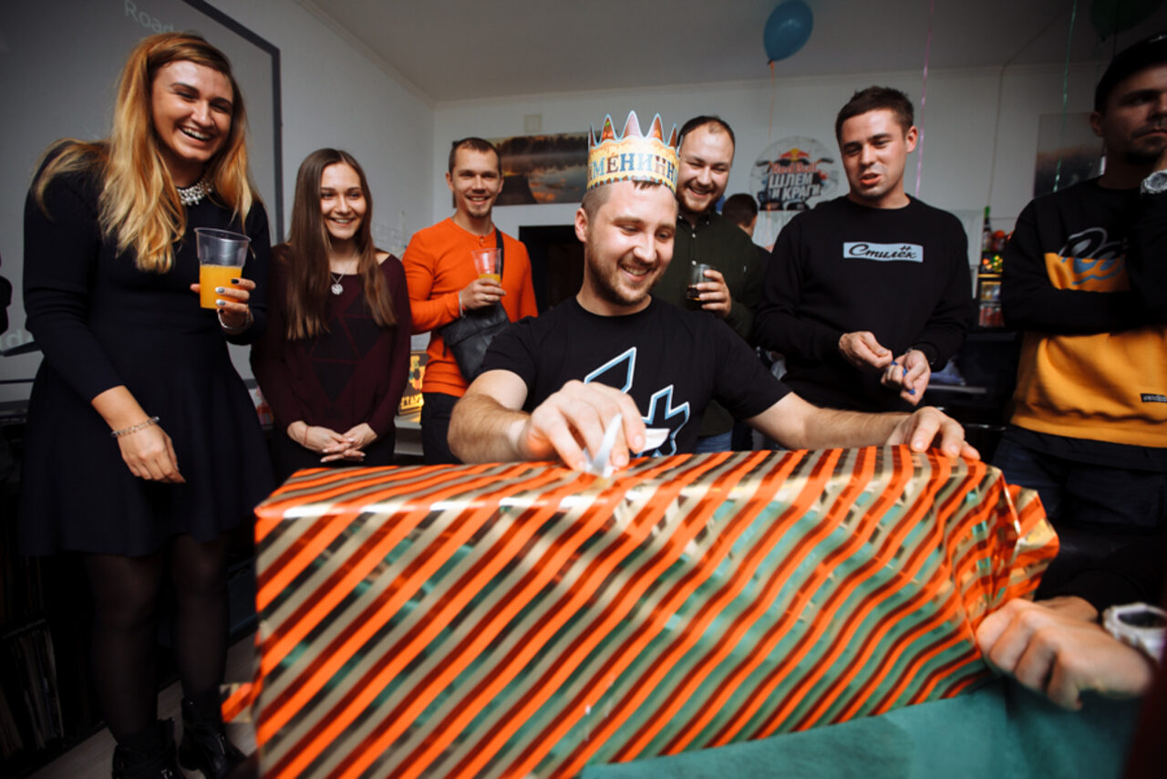 Арендовать СМЕНА - скейтпарк культуры и отдыха