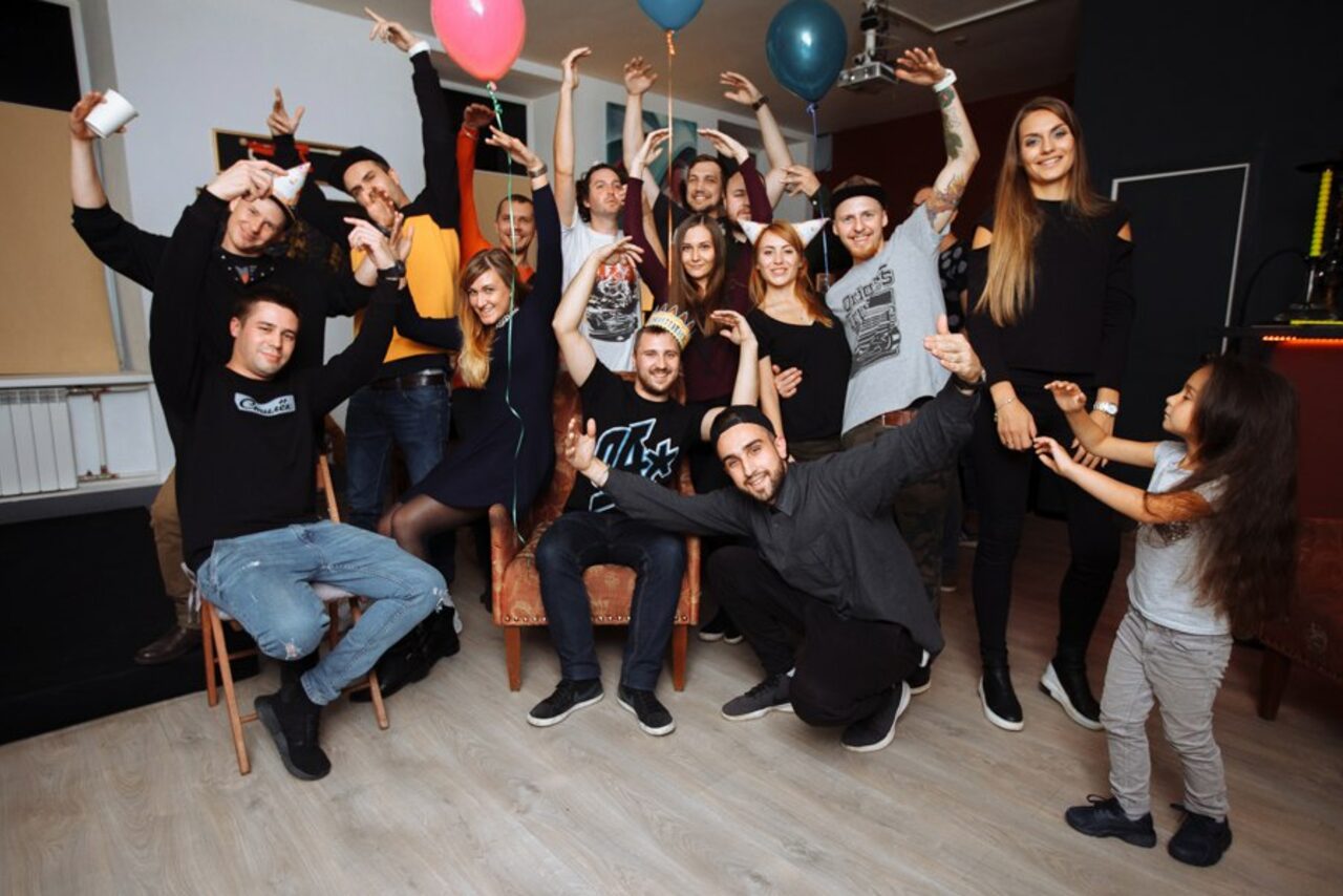 Арендовать СМЕНА - скейтпарк культуры и отдыха