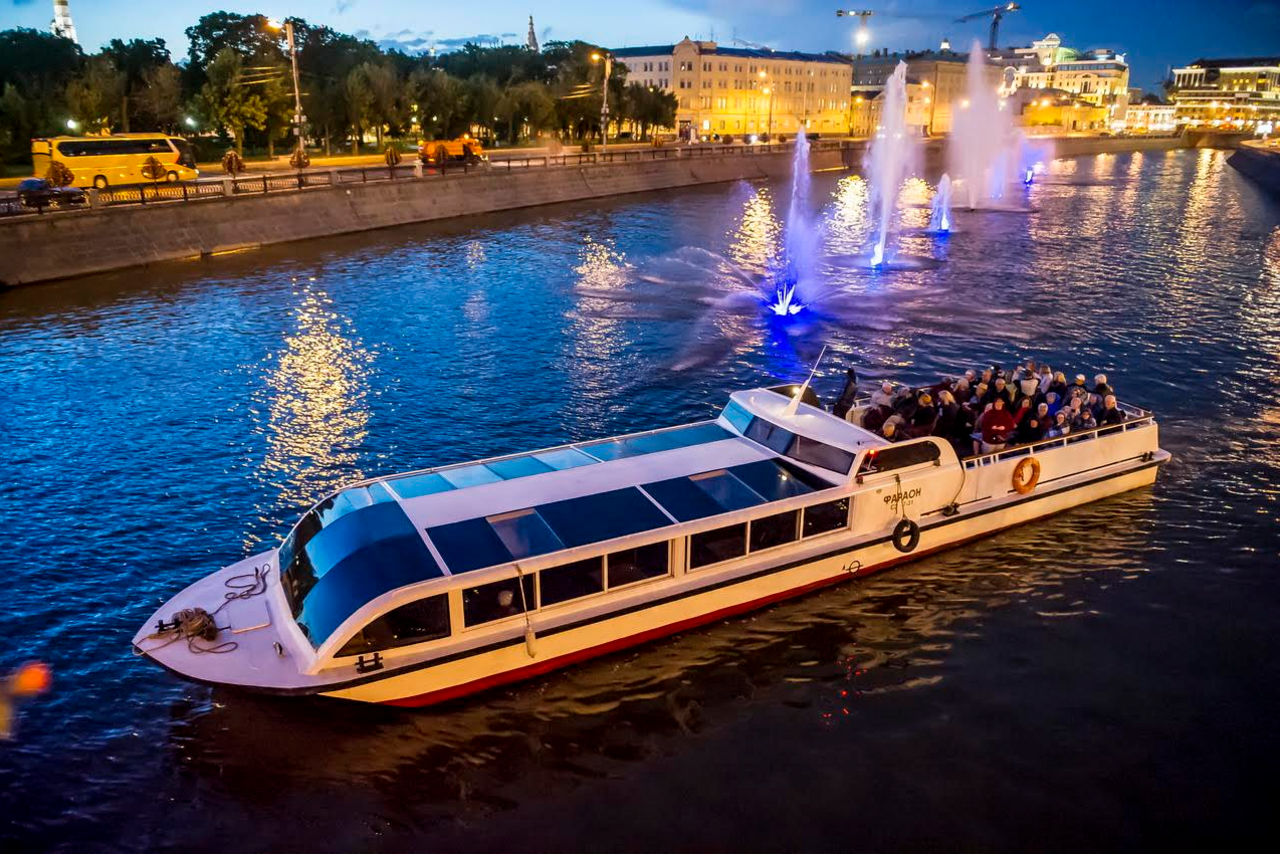 Арендовать Теплоход "Фараон"