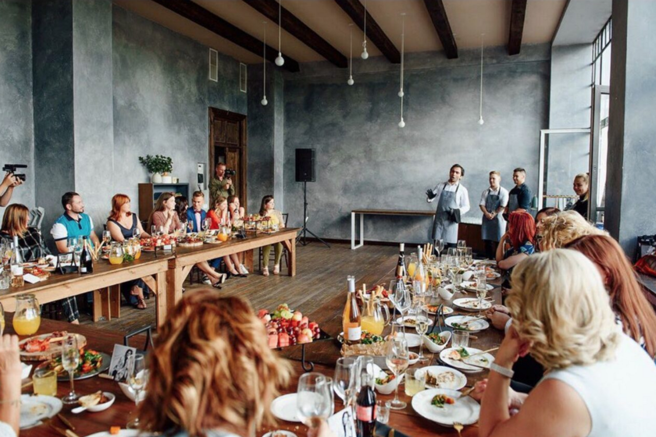 Арендовать Studio 212. Панорамный арт-лофт