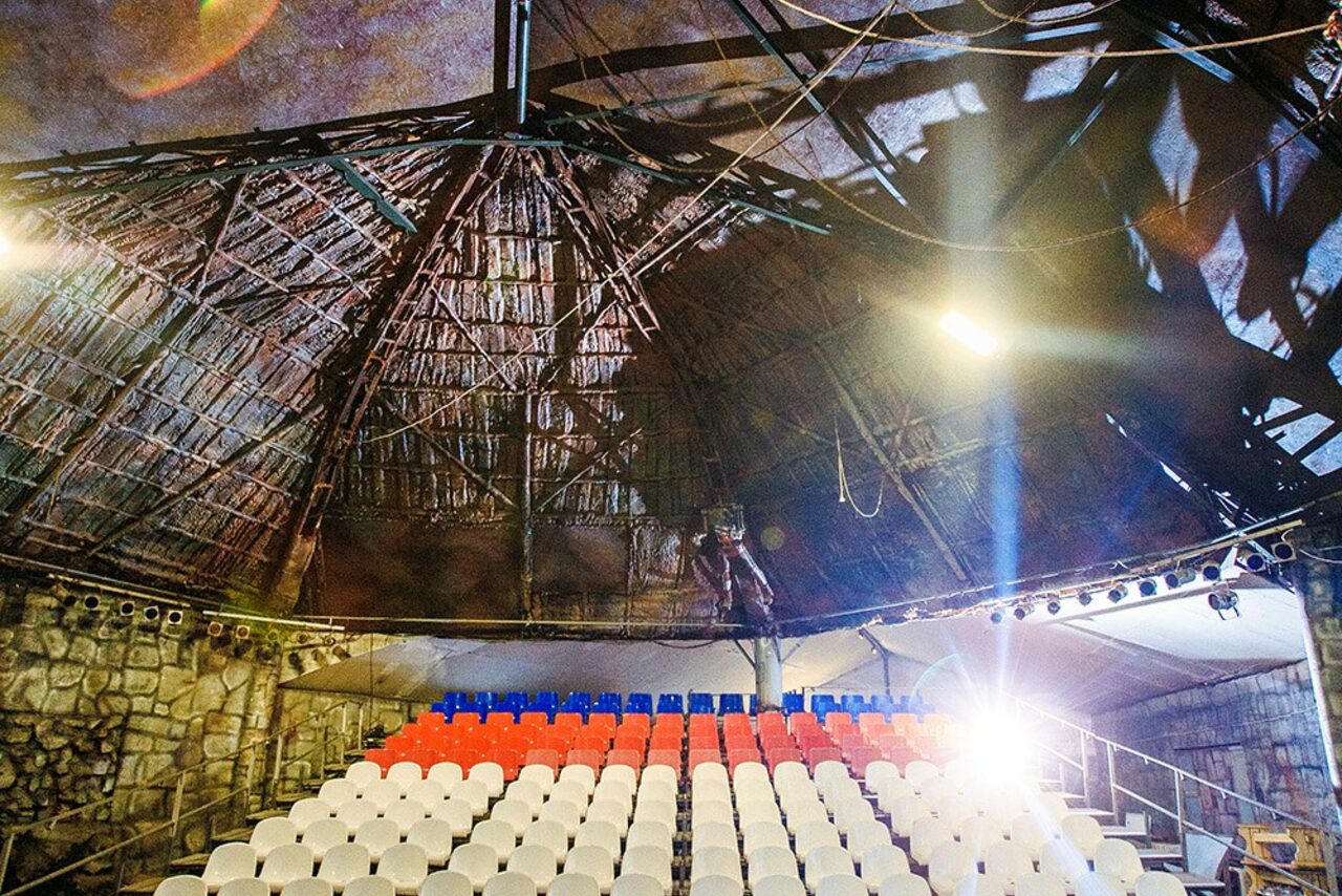 Арендовать Лофт-шатер со сценой