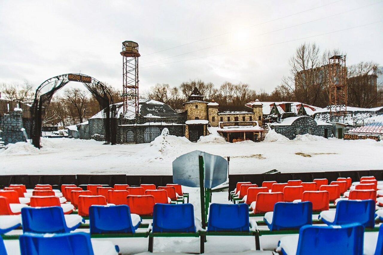 Арендовать Открытое пространство с трибунами