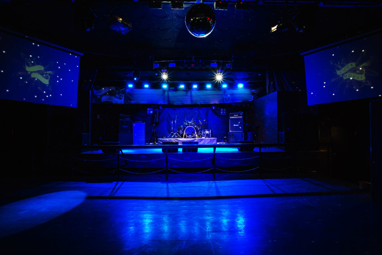 Арендовать Концертный холл & шоу бар «Rock House» (Рок Хаус)