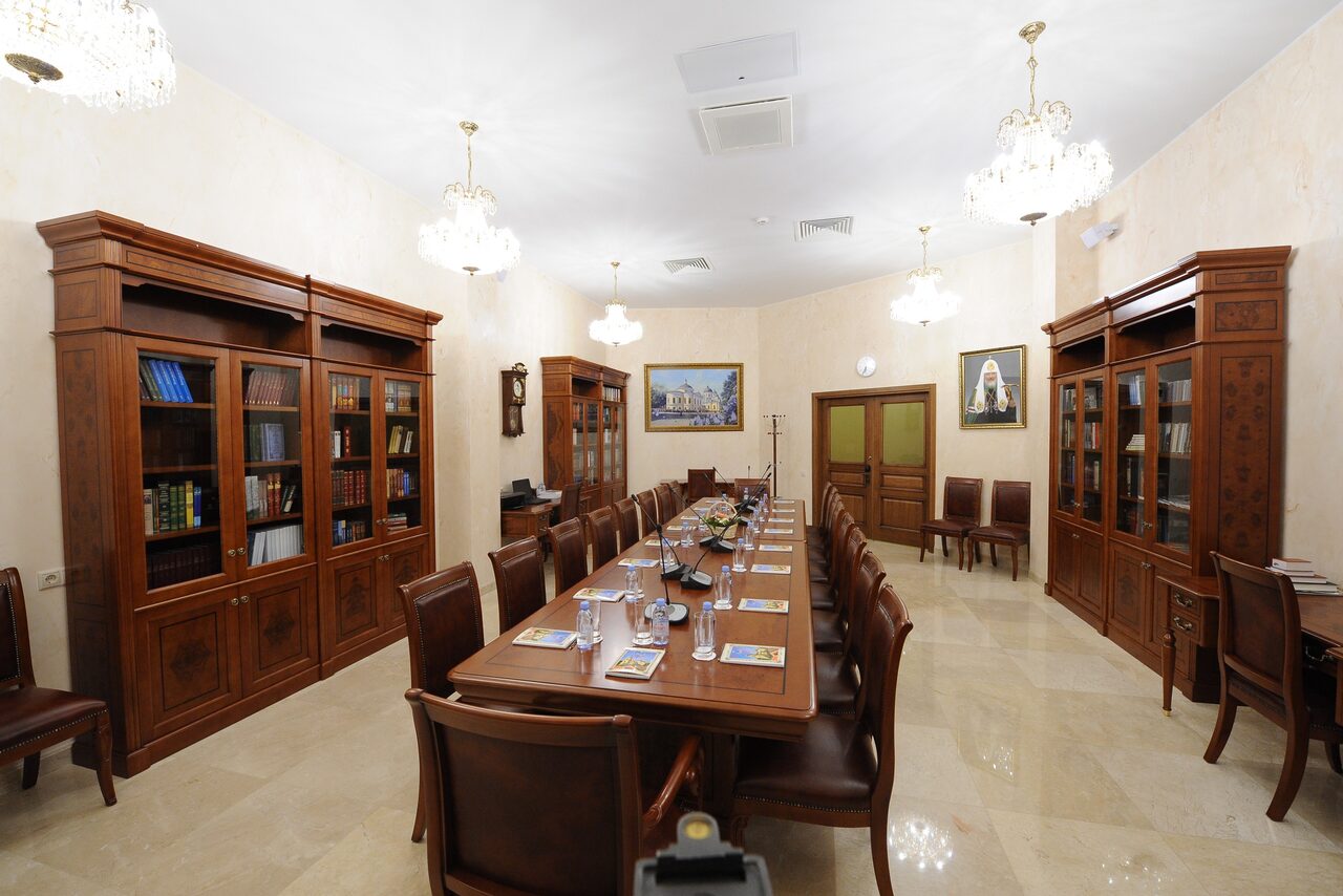 Арендовать КОНФЕРЕНЦ-ЗАЛ