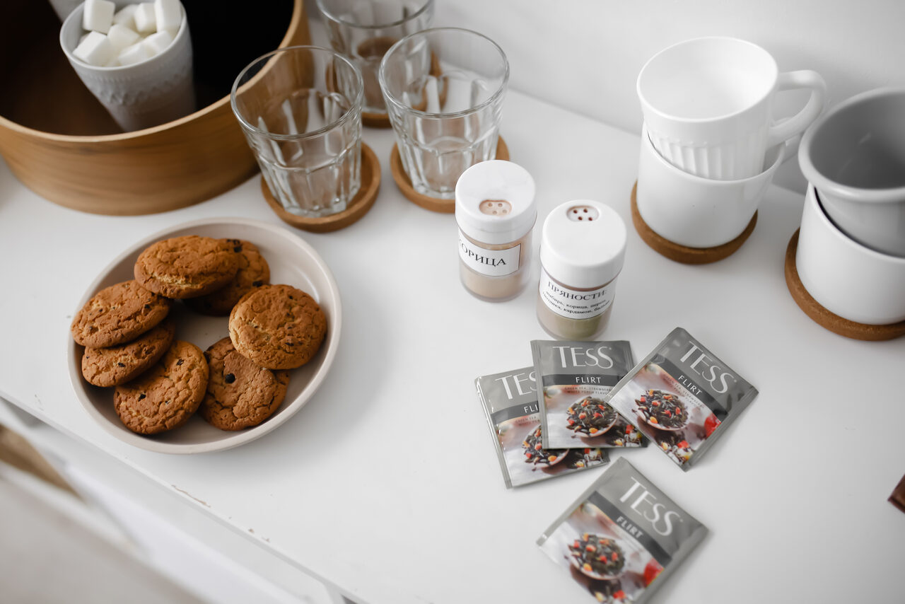 Арендовать Натура Место. Белый зал в лофтовой студии