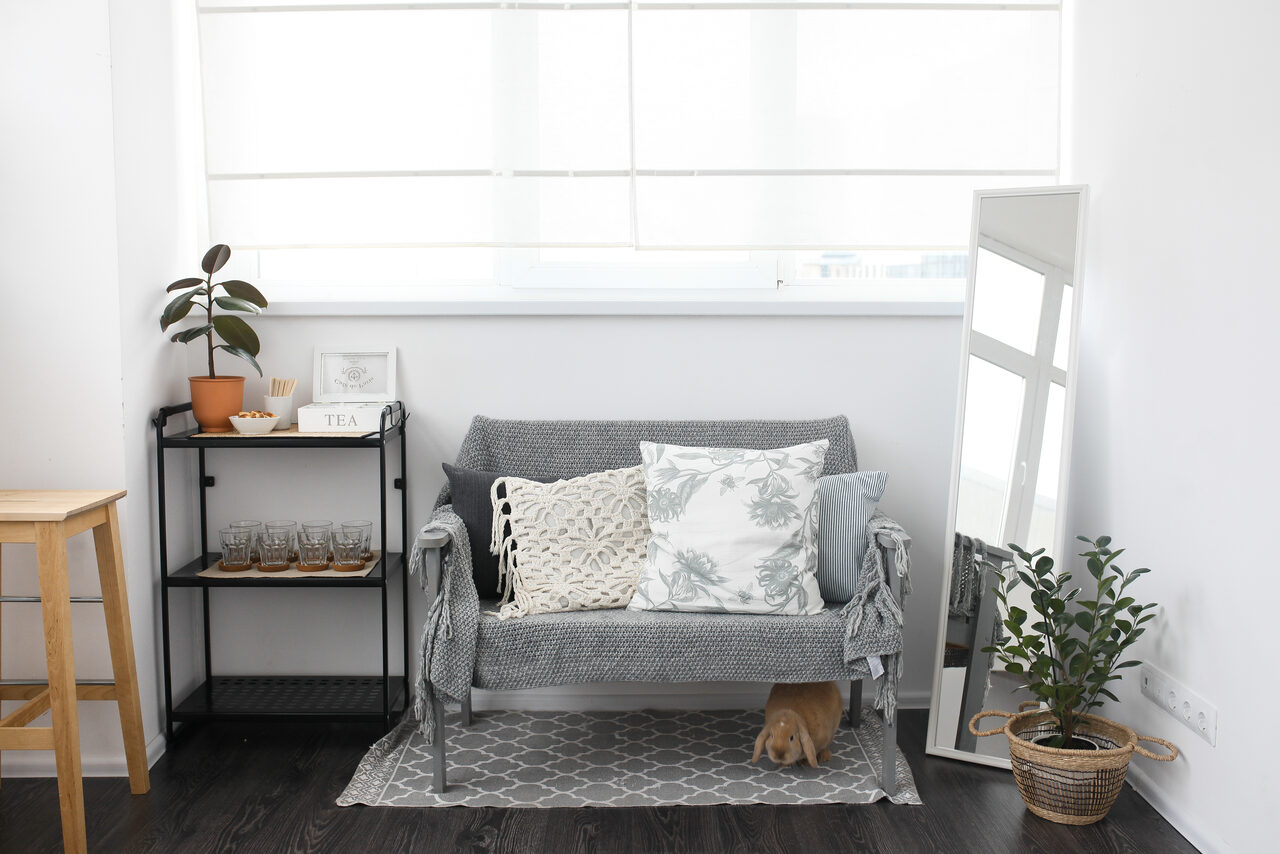 Арендовать Натура Место Лофт с деревянным столом