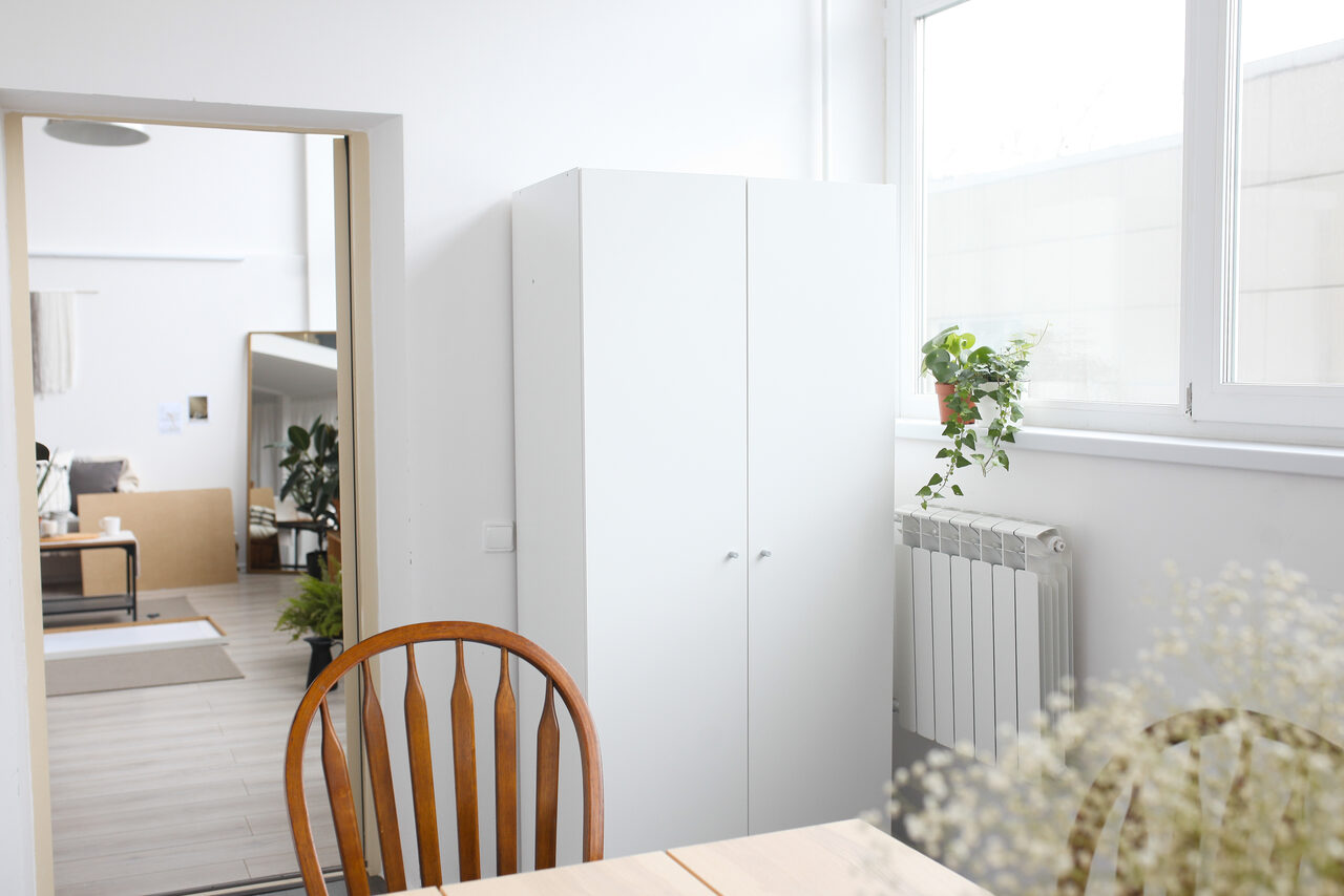 Арендовать Натура Место Лофт с деревянным столом