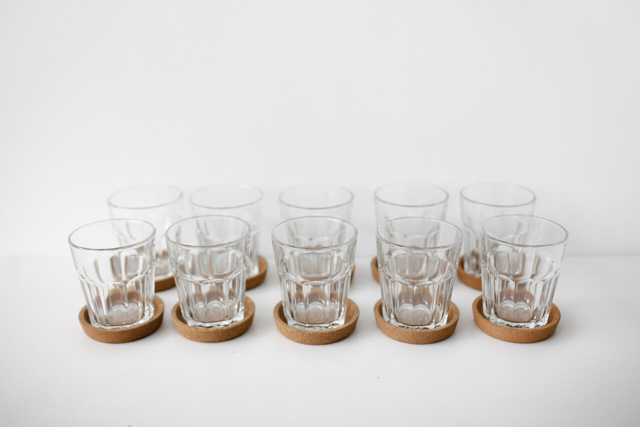 Арендовать Натура Место Лофт с деревянным столом