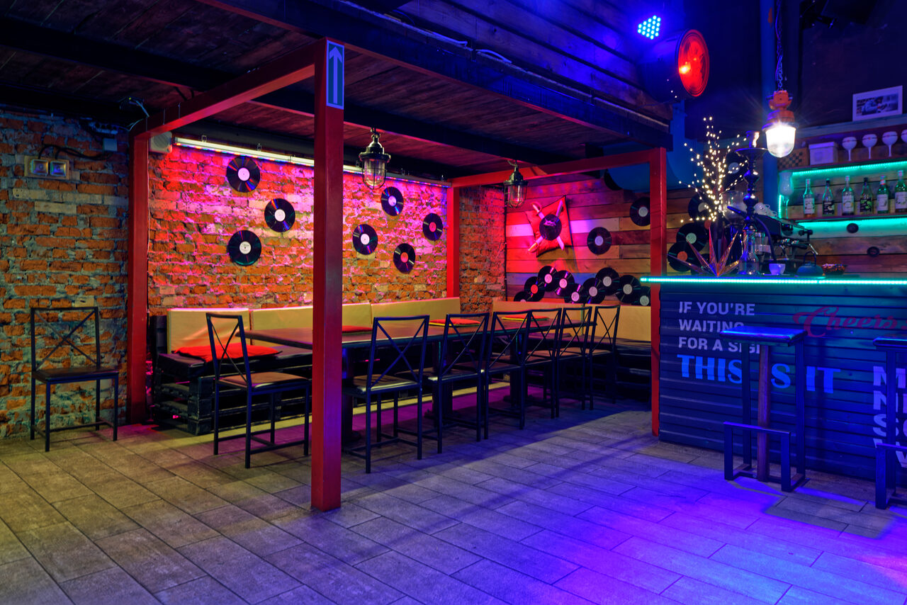 Арендовать Loft Level 19 на заводе Кристалл. Крыша для вечеринок