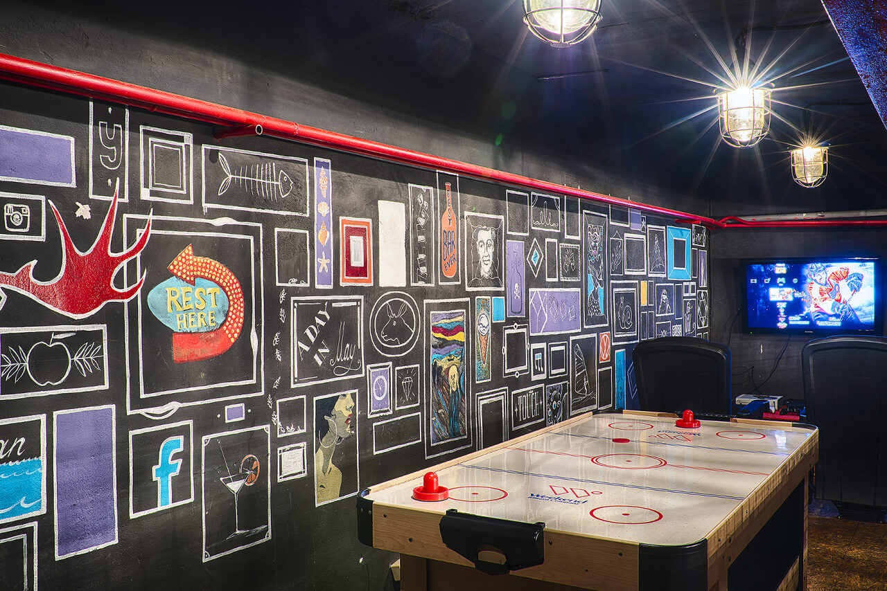 Арендовать Loft Level 19 на заводе Кристалл. Крыша для вечеринок