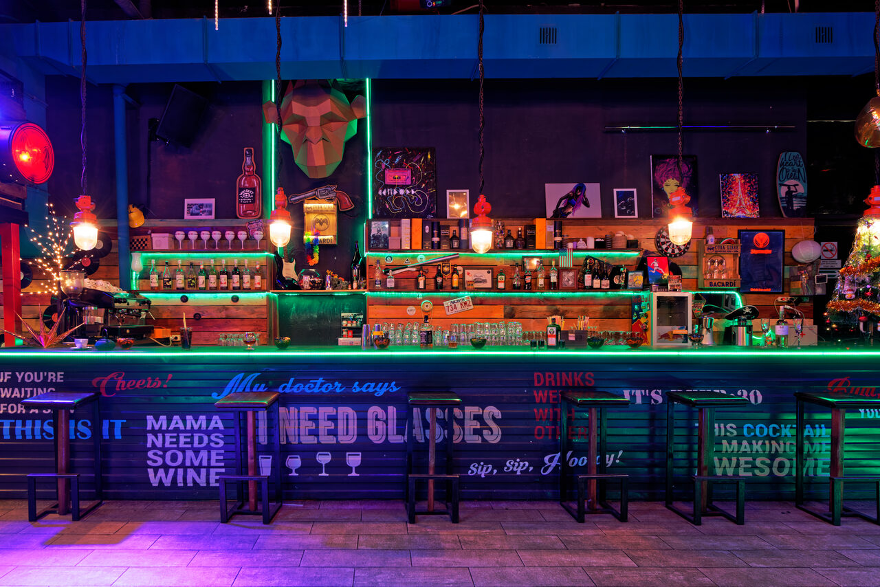 Арендовать Loft Level 19 на заводе Кристалл. Крыша для вечеринок