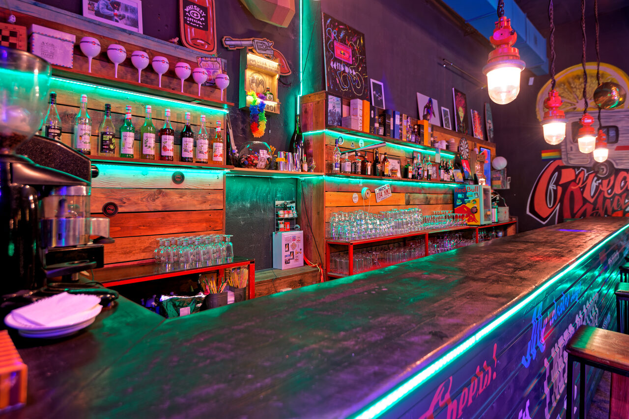 Арендовать Loft Level 19 на заводе Кристалл. Крыша для вечеринок