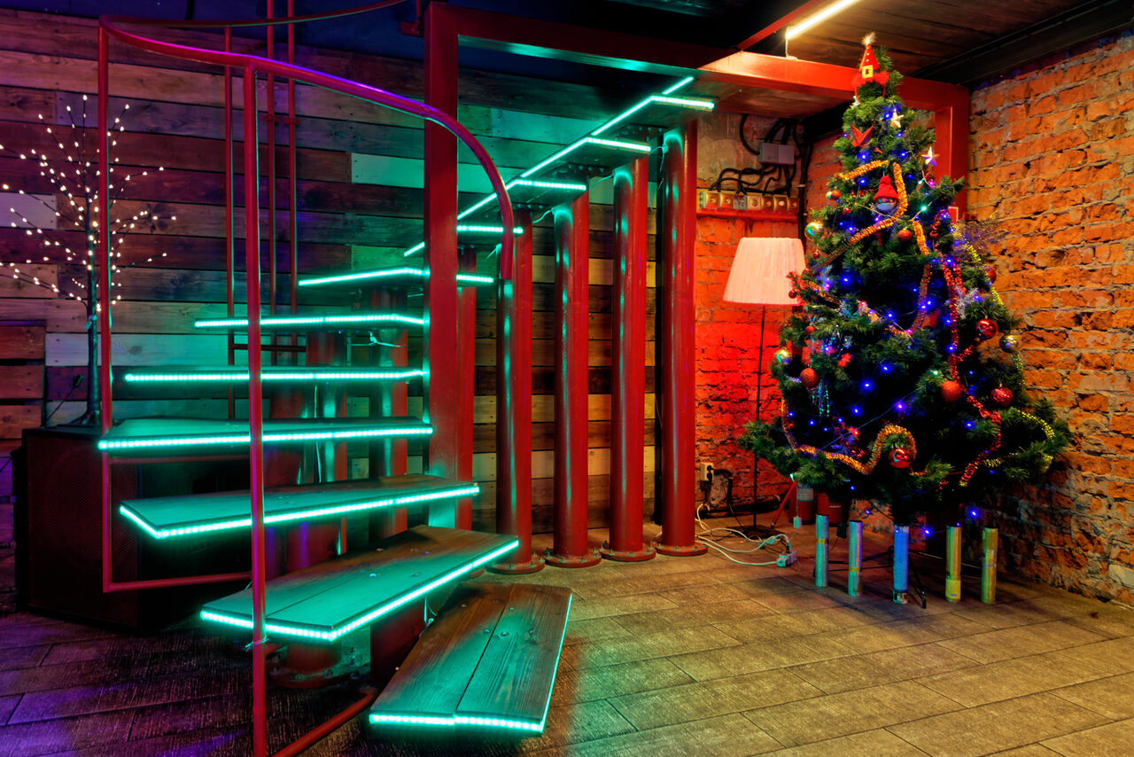 Арендовать Loft Level 19 на заводе Кристалл. Крыша для вечеринок