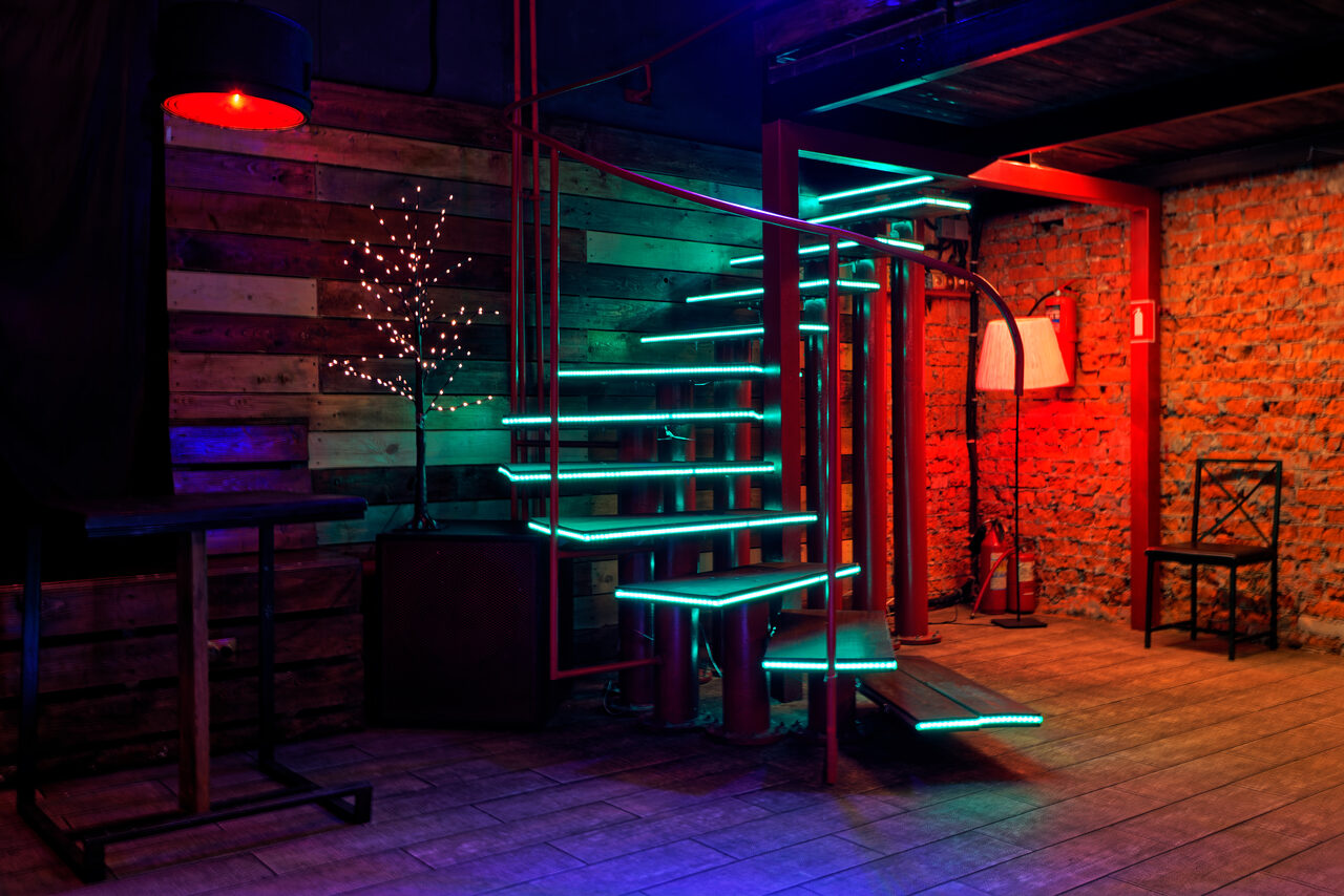 Арендовать Loft Level 19 на заводе Кристалл. Крыша для вечеринок