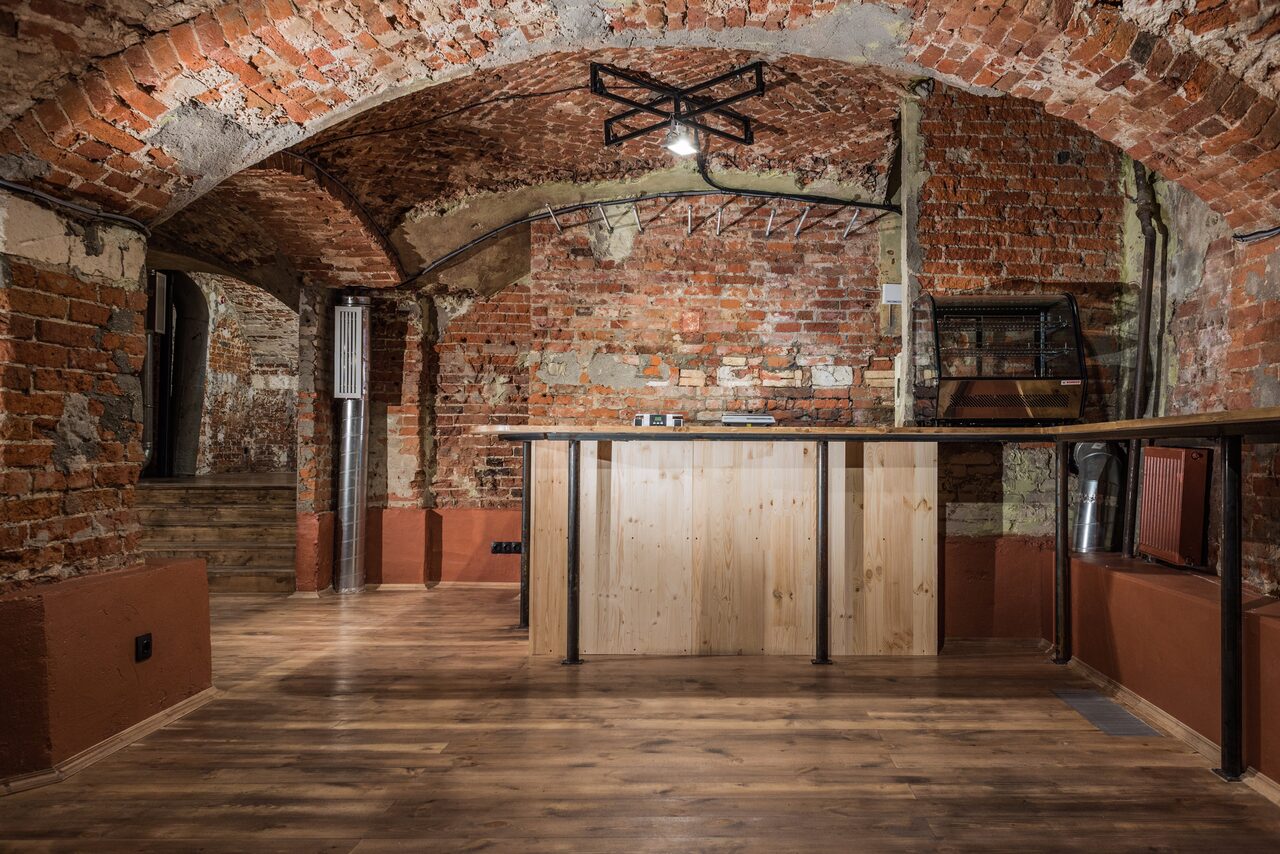 Арендовать Культурный центр «Хитровка» Тренинговый кирпичный лофт