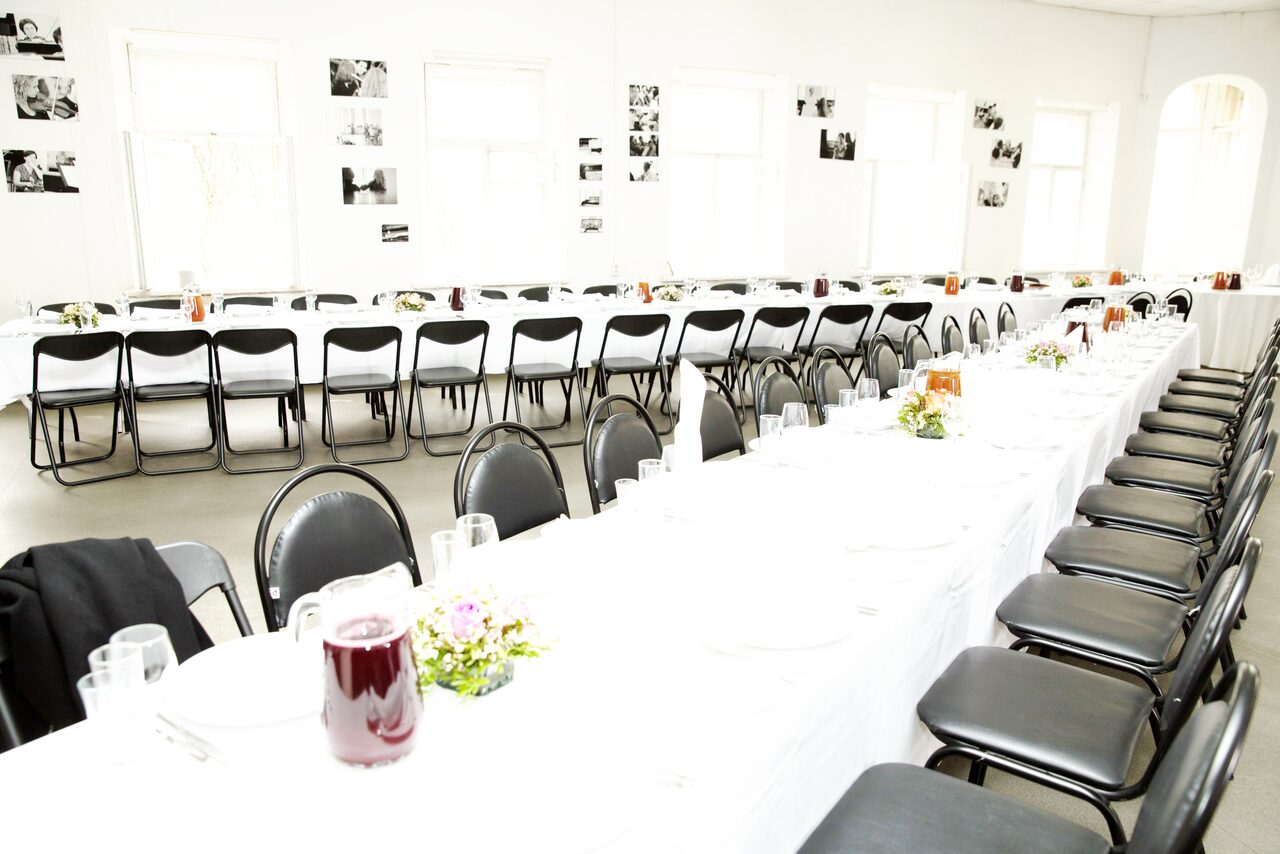 Арендовать Лофт Фарфор. Торжественный лофт с роялем