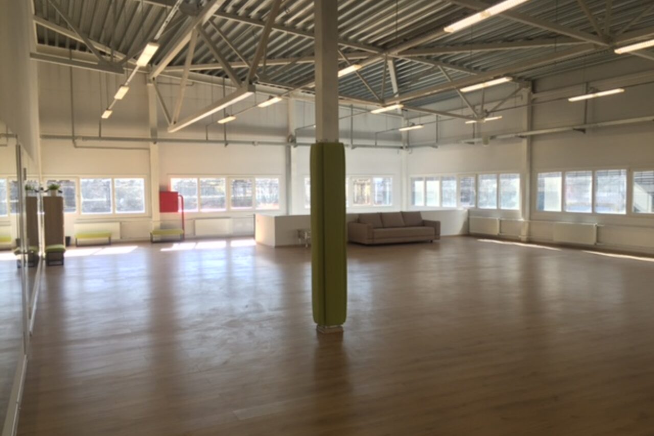 Арендовать Рекорд. Большой спортивный лофт