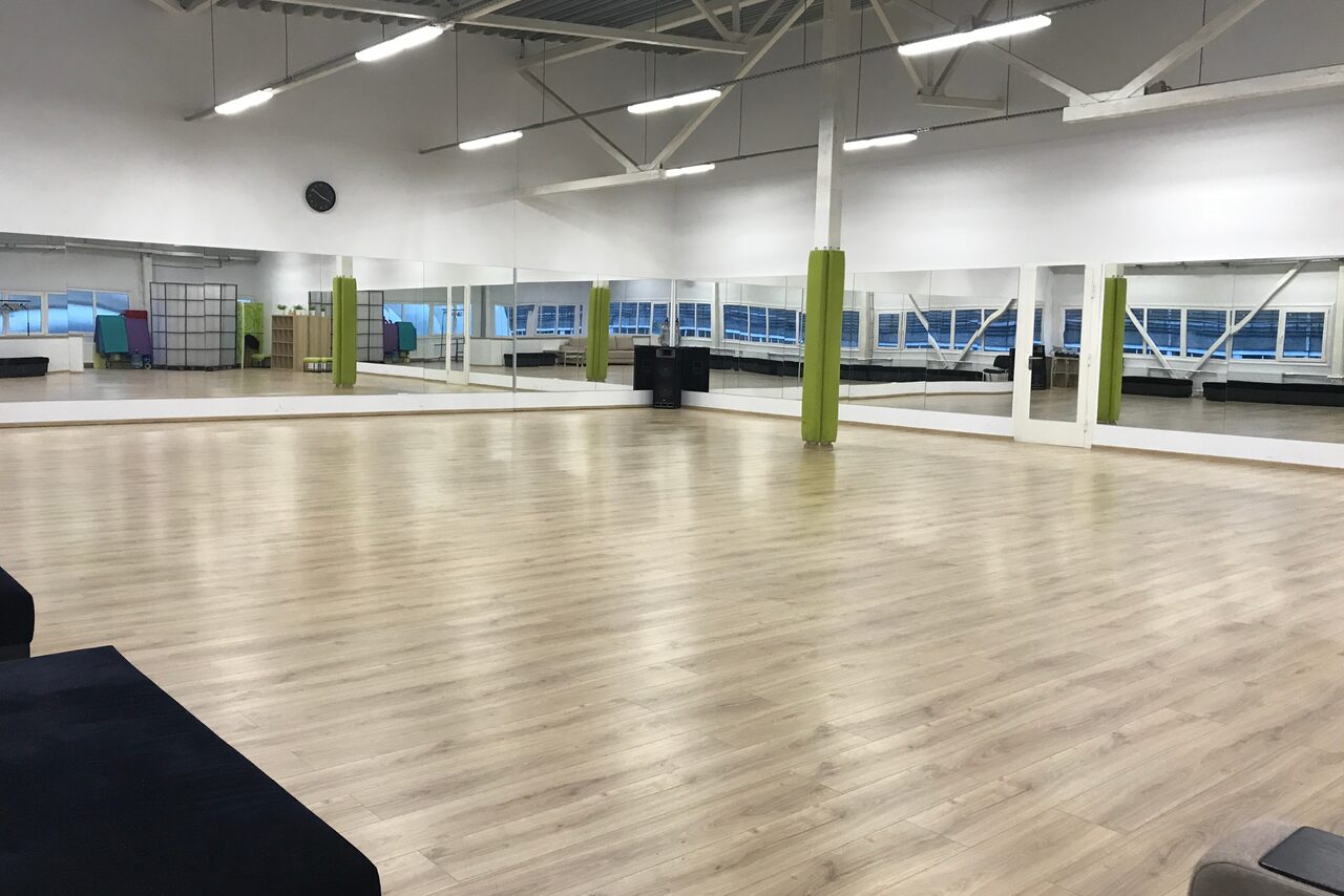 Арендовать Рекорд. Большой спортивный лофт