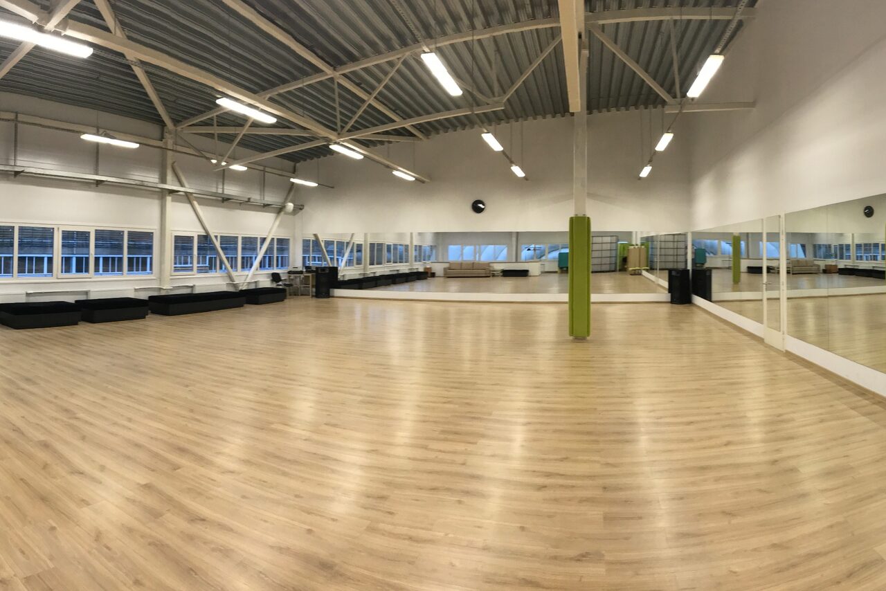 Арендовать Рекорд. Большой спортивный лофт