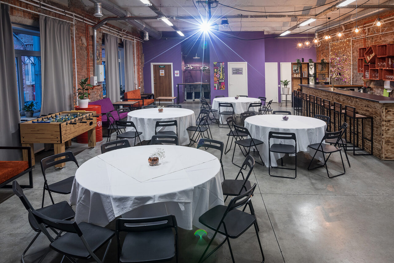 Арендовать Loft Com.nata.Тренинговый лофт со сценой