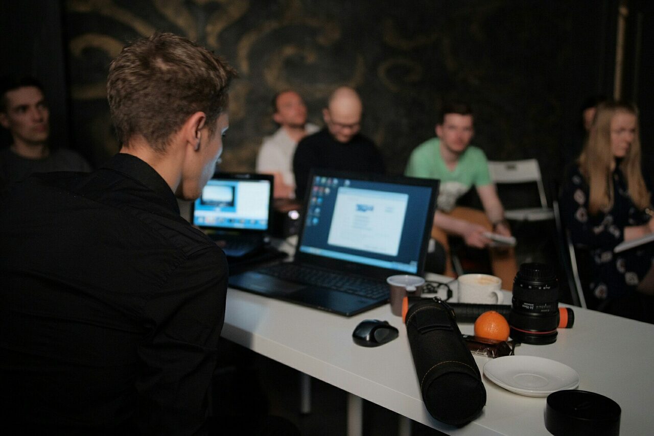 Арендовать Фотостудия Bouton. Минималистичный лофт 