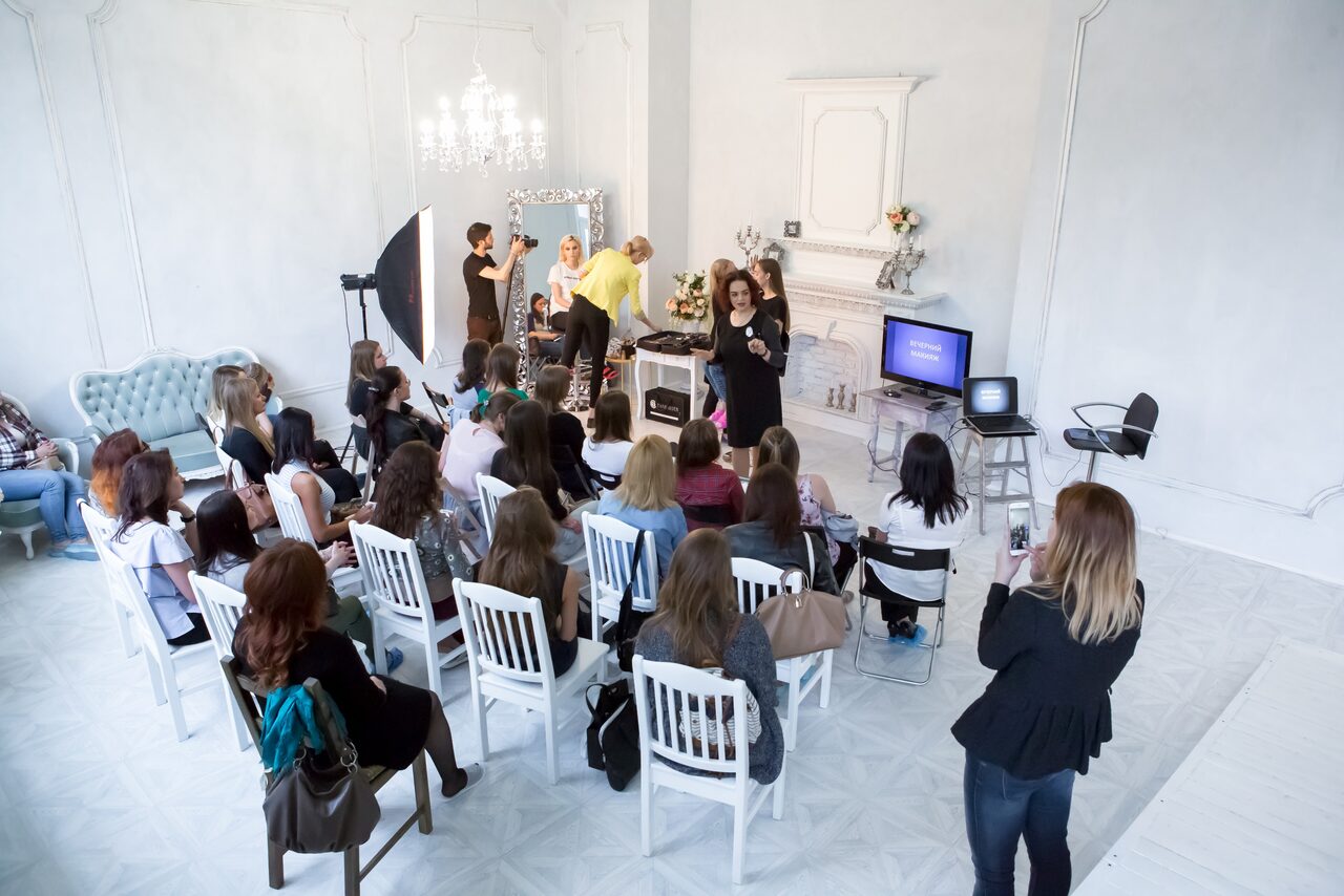 Арендовать Фотостудия Bouton. Лофт в стиле арт-деко