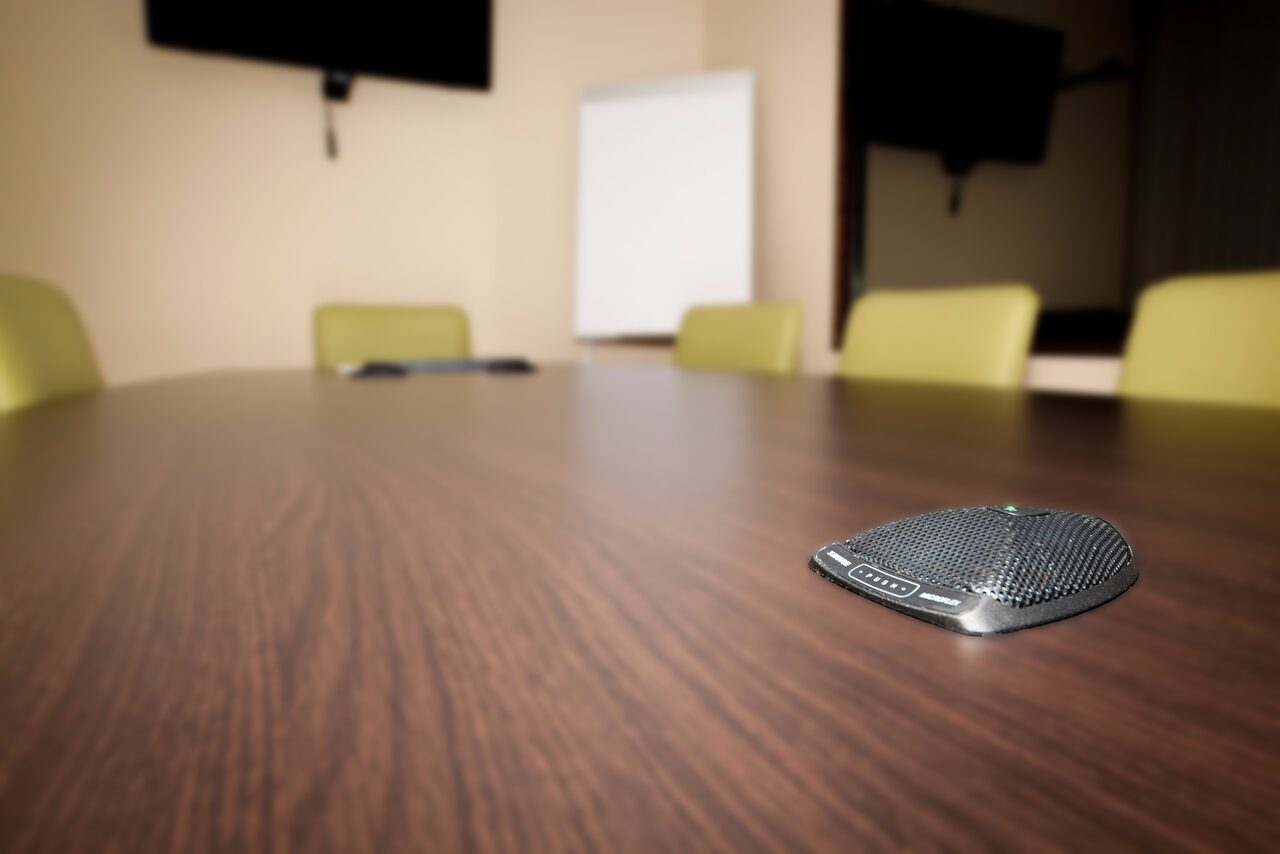 Арендовать Переговорная с зеркалом Газелла 